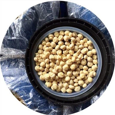 Консервированные целые шампиньоны в уксусе